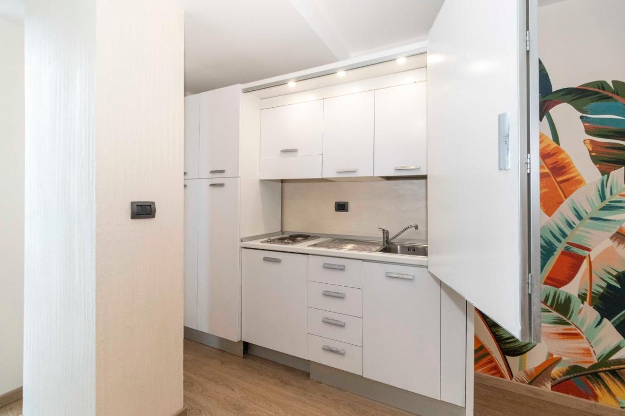 Enjoy Room- Appartamento Con Parcheggio Gratuito E Colazione Deliziosa ! 토리노 외부 사진